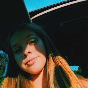 Meet your Posher, Hailey